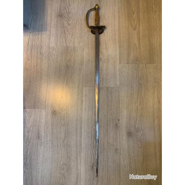 �p�e de cour de cavalerie