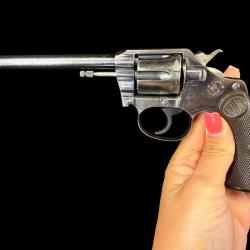 COLT NEW POLICE cal. 32swL num&eacute;ro de s&eacute;rie 48856