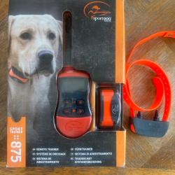 Deux colliers de dressage avec t&eacute;l&eacute;commande