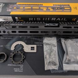 Handguard Daniel Defense RIS III FSP black 13"