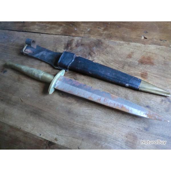 dague commando p�riode a d�finir