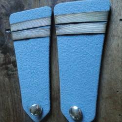 paires pattes d'&eacute;paules sous officier
