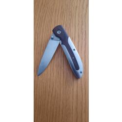 Couteau pliant manche marron et acier