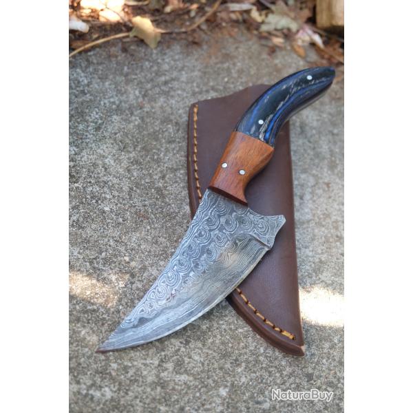 Couteau Skinner Damas Lame Upswept Acier 256 Couches Manche 2 Bois Etui Cuir Fabric Artisanale