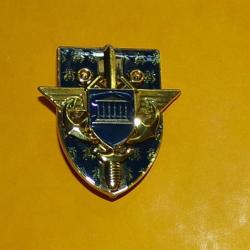 INSIGNE CICoS , FABRICATION ARTHUS BERTRAND PARIS&nbsp; , HOMOLOGATION 5479&nbsp; ,&nbsp; BON ETAT VOIR PHOTOS&nbsp; . P