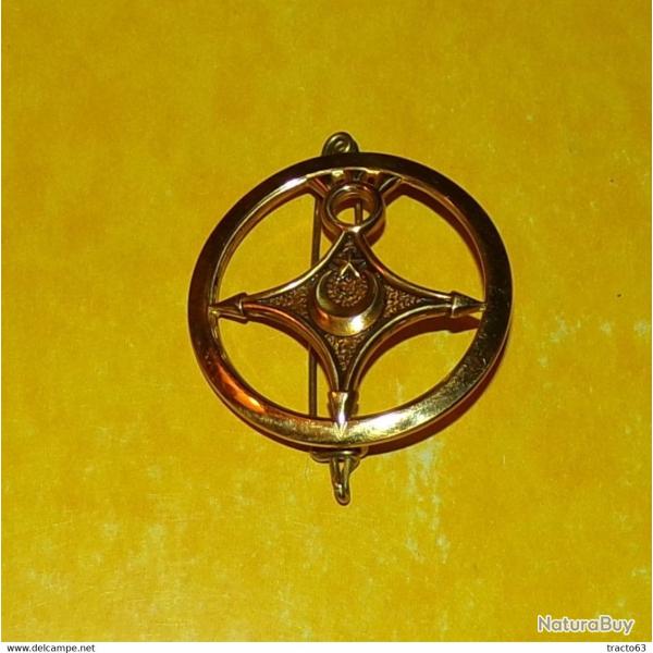 Insigne de b�ret, Unit�s Sahariennes, dos lisse embouti grav�, croix du sud Agad�s avec croissant et