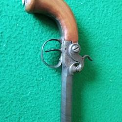 Pistolet &agrave; l'&eacute;cossaise 19e si&egrave;cle