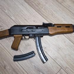 RARE !!! r&eacute;plique AK 47 Armi Jager AP 80 (.22 LR) - tr&egrave;s  bon &eacute;tat avec 2 chargeurs (15 et 29 coups)