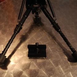 Bipied automatique grenadi&egrave;re + adaptateur picatinny 21mm