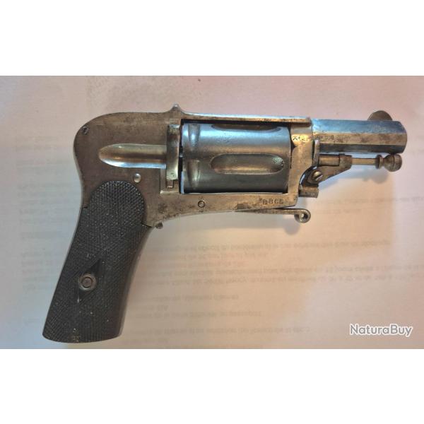 Revolver 6mm hammerless PV . Bon etat de fonctionnement, esthetique moyen.