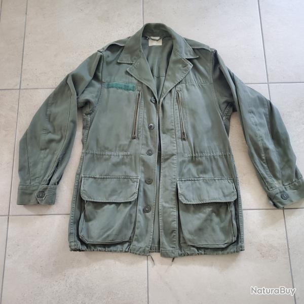 VESTE TREILLIS SATIN taille 92C