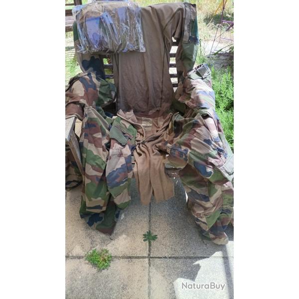 LOT PANTALONS TREILLIS T4 CE ET CHEMISES UBAS CE ARMEE FRANCAISE