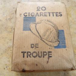 paquet vide cigarettes Gauloise arm&eacute;e Fran&ccedil;aise Seita ww1 ou ww2 seconde guerre casque Adrian ration