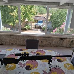 Carabine custom sur base ISSC SPA calibre 22 lr lunette bipied sur rail silencieux 2 chargeurs 10 .
