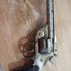 Revolver a brisure