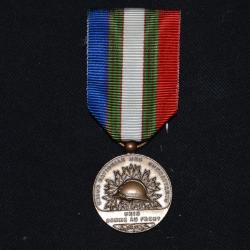 MEDAILLE UNC-UNION NATIONAL DES COMBATTANTS-ANCIEN MILITAIRE GUERRE D'ALGERIE