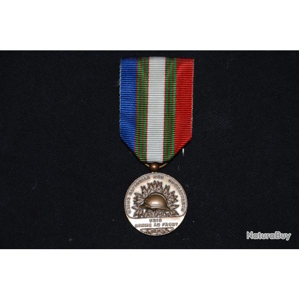 MEDAILLE UNC-UNION NATIONAL DES COMBATTANTS-ANCIEN MILITAIRE GUERRE D'ALGERIE