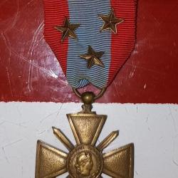 M&eacute;daille croix de guerre TOE citations 39/45 Indo WW2