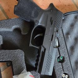 PACK COMPLET - Pistolet Sig Sauer P320 d'alarme 9mm PAK + Mallette + 2&egrave;me Chargeur + Munitions