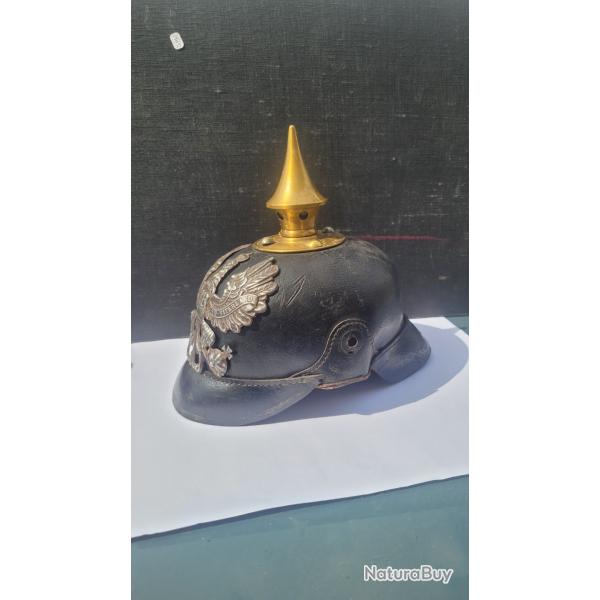Casque � pointe, spikehelmet, pickelhaube pour pi�ces tr�s beau marquages .