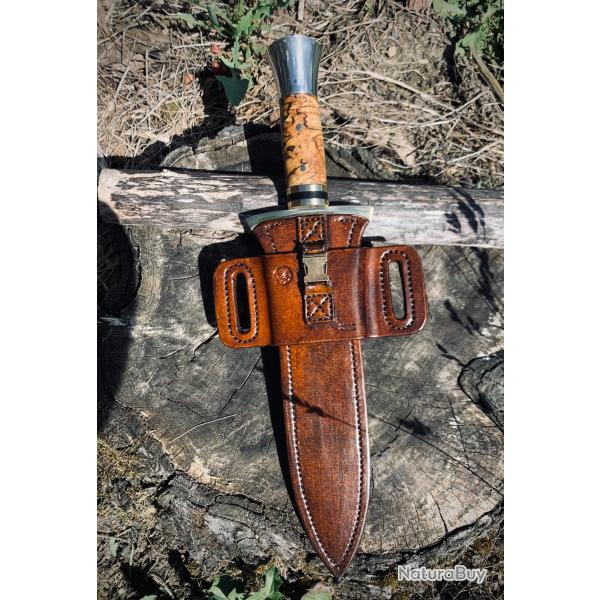 dague de chasse d'artisan / loupe d'acacia, fourreau et porte fourreau en cuir , lame 4 gorges