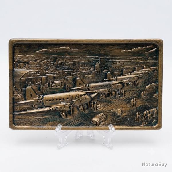 Bas relief Base A�rienne USAF D-Day 44