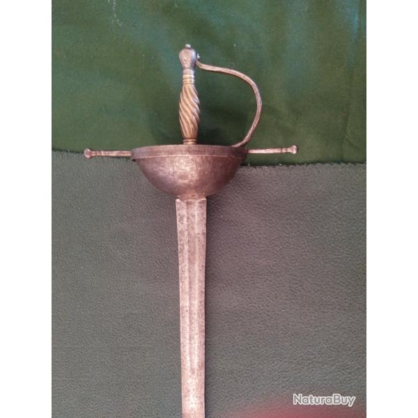 Ep�e  Rapi�re  Ib�rique   de TAZA de Chevalerie  du XVII si�cle ( Premi�re moiti�e)