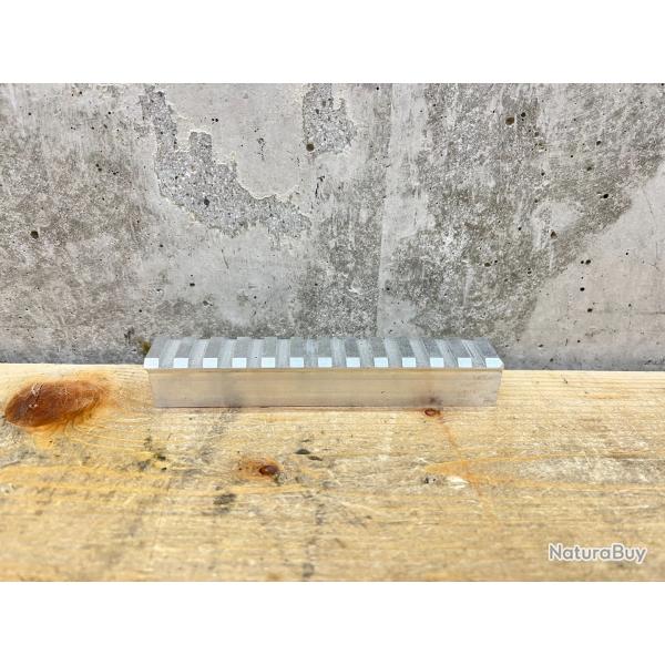 Rail Picatinny Recknagel a d�couper - 130 mm x 20 mm