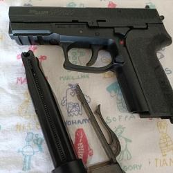 SIG Sauer 2022 a CO2 4,5 a bille acier en tr&egrave;s bon &eacute;tat de fonctionnement