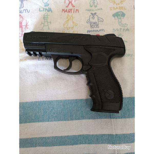 Gamo gp-20 combat a CO2 en tr�s bon �tat de fonctionnement