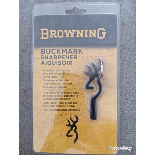 lot affiloir / aiguiseur couteaux et pin's browning