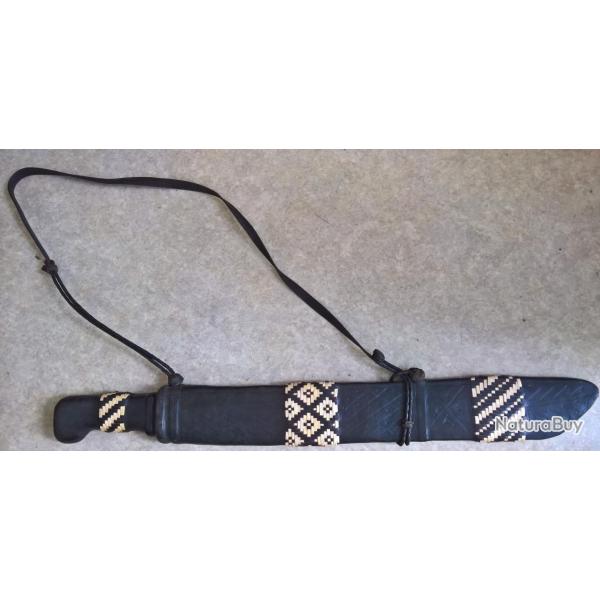 Machette tribale souvenir Afrique, Tchad...(1)