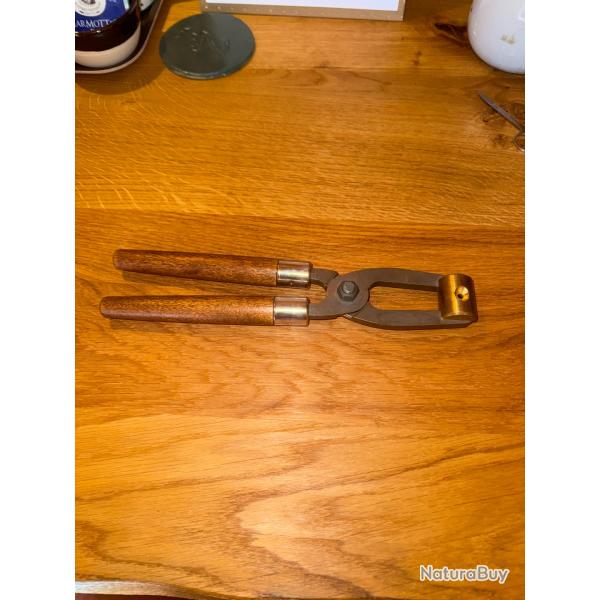 MOULE A BALLE RONDE POUDRE NOIRE CALIBRE 45    diam�tre .451  avec sa pince