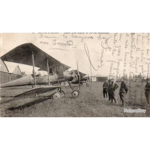 Carte postale ancienne avion biplan et soldats  -N�8465