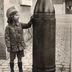 Carte Postale Ancienne - Obus de 380, Bombardement de Nancy 1916 -N&deg;8479