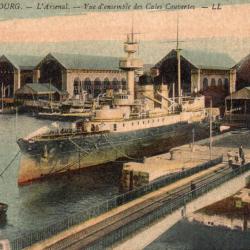 Carte Postale Cherbourg L'Arsenal Vue d'ensemble des Cales Couvertes -N&deg;8480