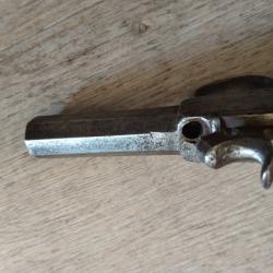 Pistolet &agrave; coffre
