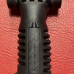 Poign&eacute;e bipied FAB DEFENSE t-pod G2 rail picatinny