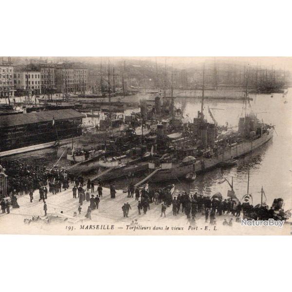 Carte Postale - Marseille - Torpilleurs dans le vieux Port .-N�8498