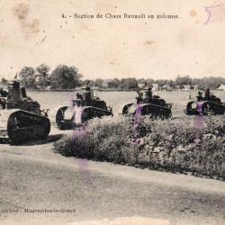 Carte Postale - Section de Chars Renault en colonne -N&deg;8505