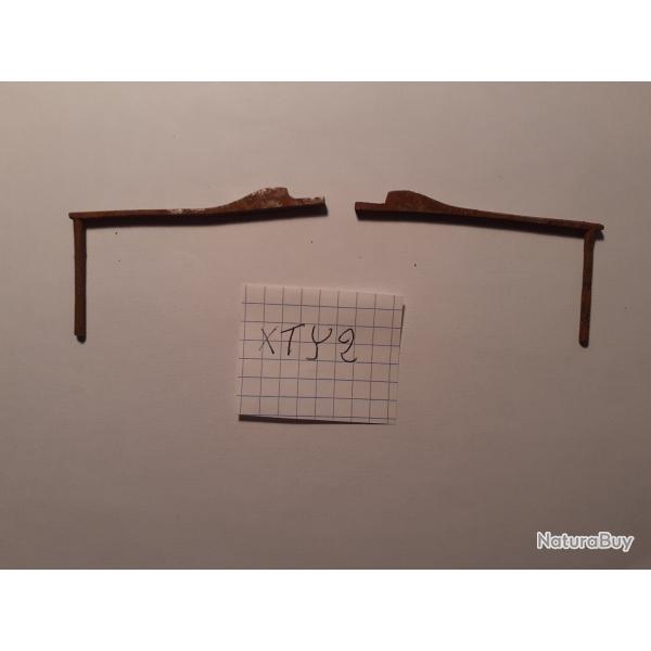 2 ressorts de grenadi�res  rouill�s  peut �tre pour GRAS  CHASSEPOT et autre � voir