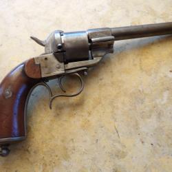 Revolver marqu&eacute; Lefaucheux 1858 civil cal 12mm manque &eacute;jecteur chien f&eacute;l&eacute;