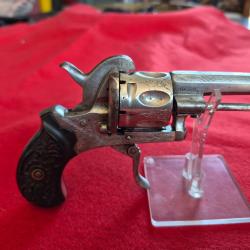 Beau revolver 7 mm a broche