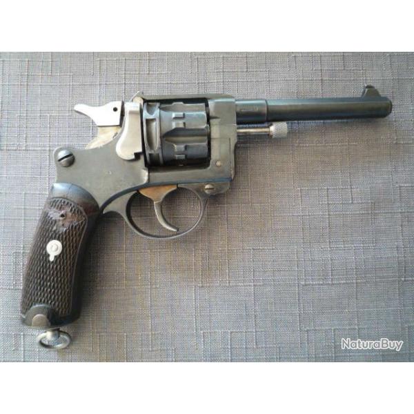 R�volver 1892 civil "CJ" , de prise??