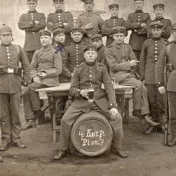 Carte postale Photographie de groupe de soldats allemands - N&deg;8523