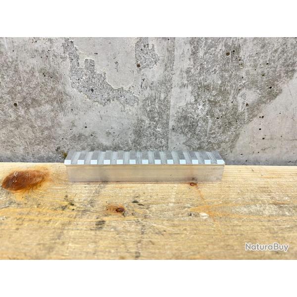 Rail Picatinny Recknagel a d�couper - 130 mm x 20 mm