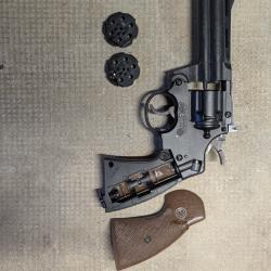 Revolver &agrave; CO2 Crosman 357 magnum, calibre 4,5mm pistolet &agrave; air comprim&eacute;