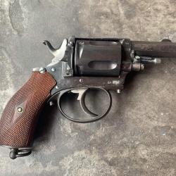 Revolver 8mm 92 Mod&egrave;le Agent Cat D