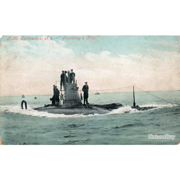 Carte postale sous-marin H.M. A4 "Gardant une baie" - N�8529