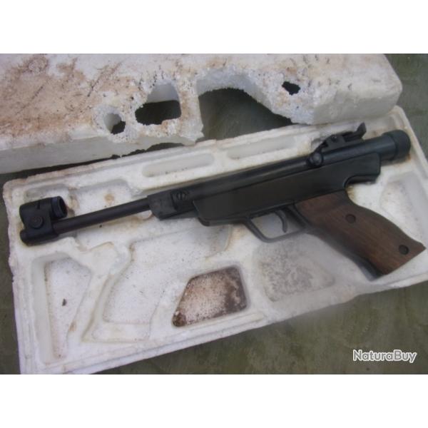 pistolet � air comprim� Diana 6 calibre  .177 (main gauche)